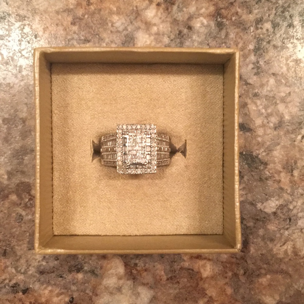 1.00 carat-Diamond and Moissanite ring